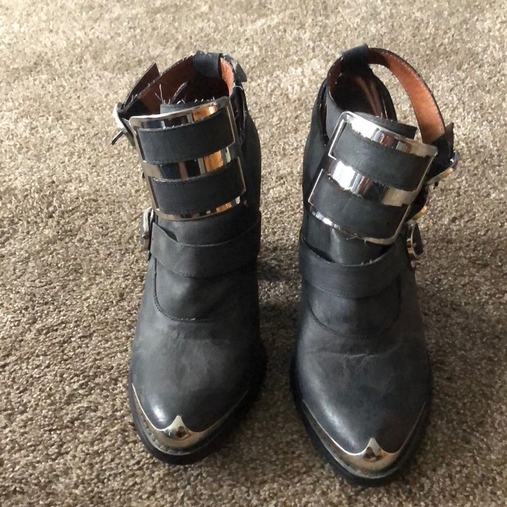 JEFFREY CAMPBELL X FREE PEOPLE🌻